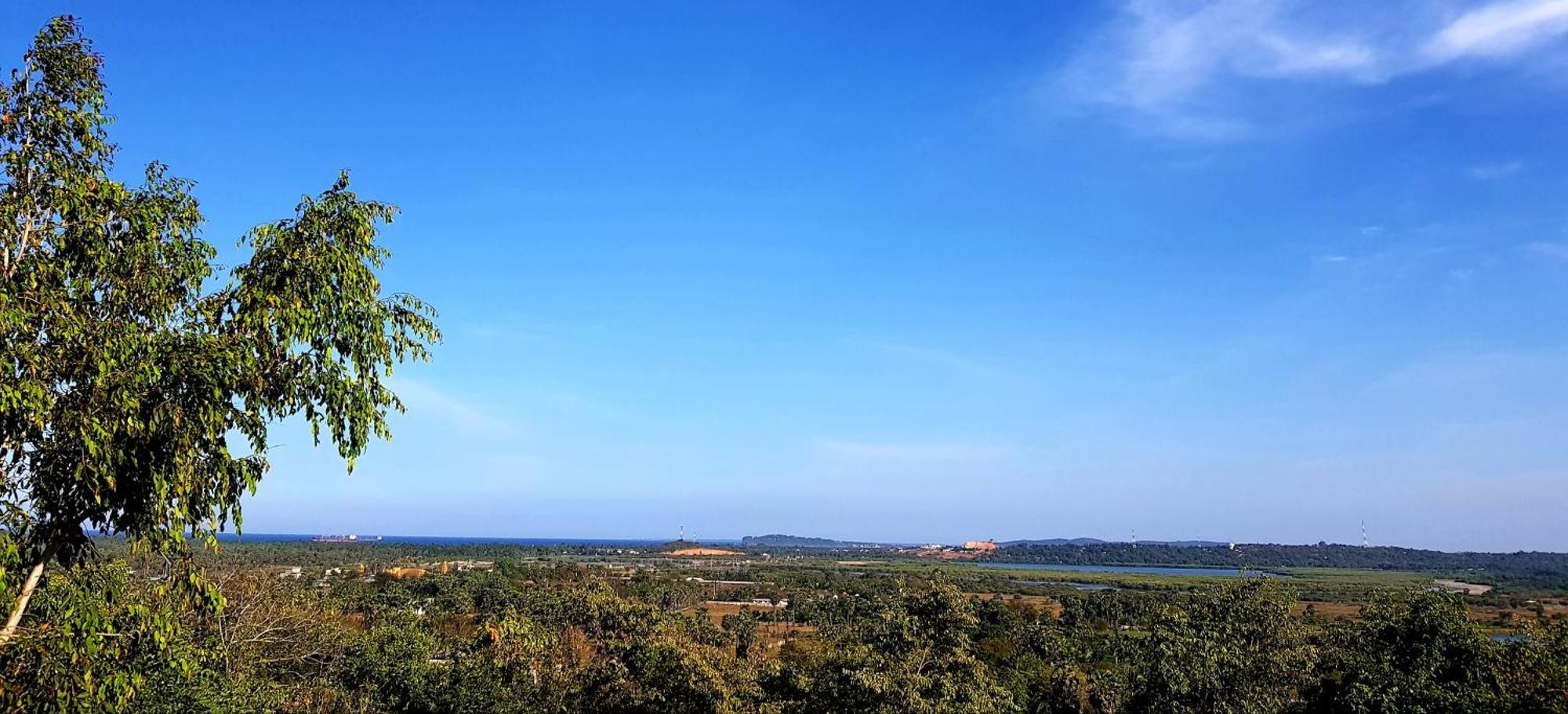Sea Rest breeze Hotel Trincomalee Exterior foto