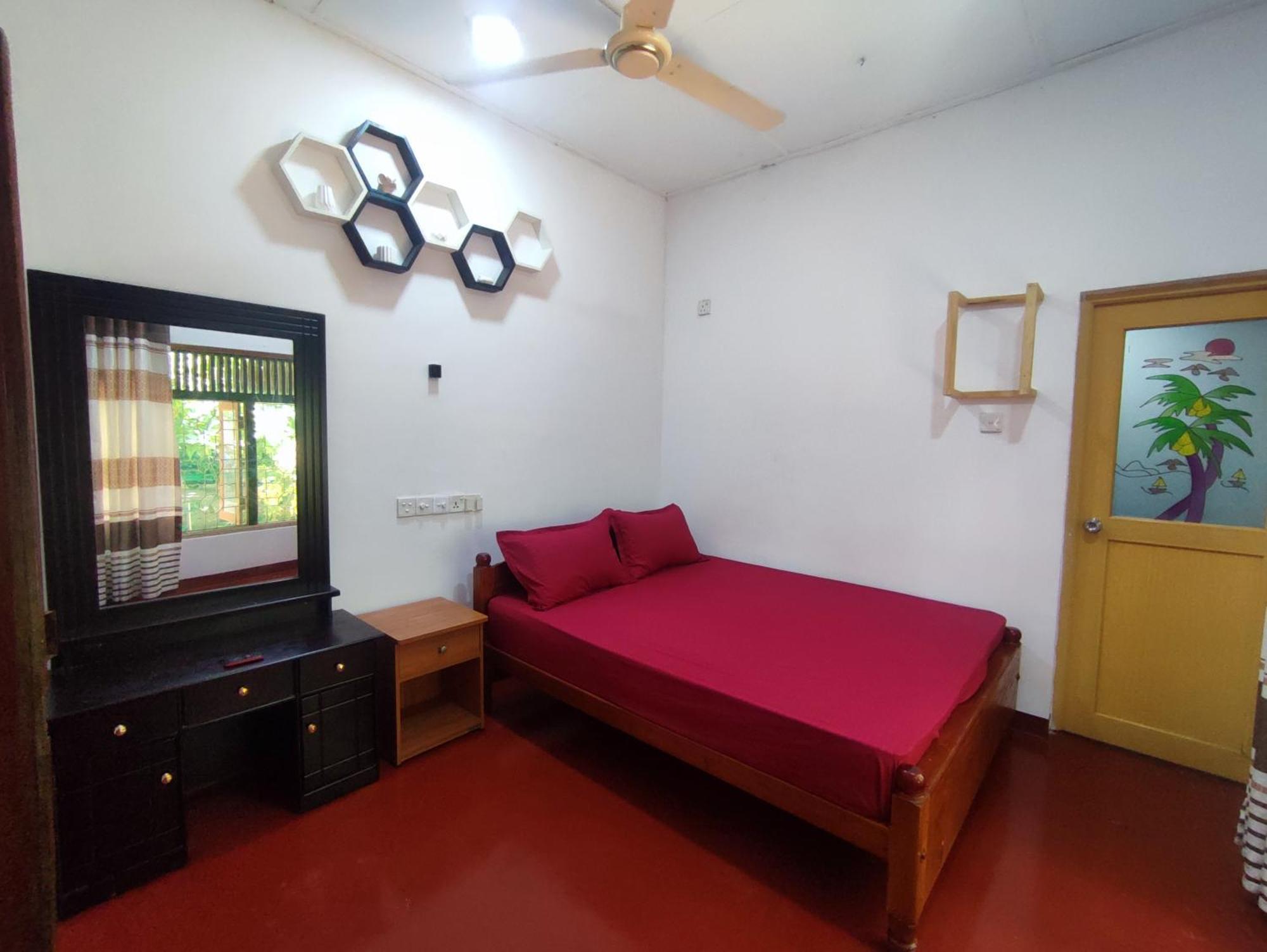 Sea Rest breeze Hotel Trincomalee Exterior foto